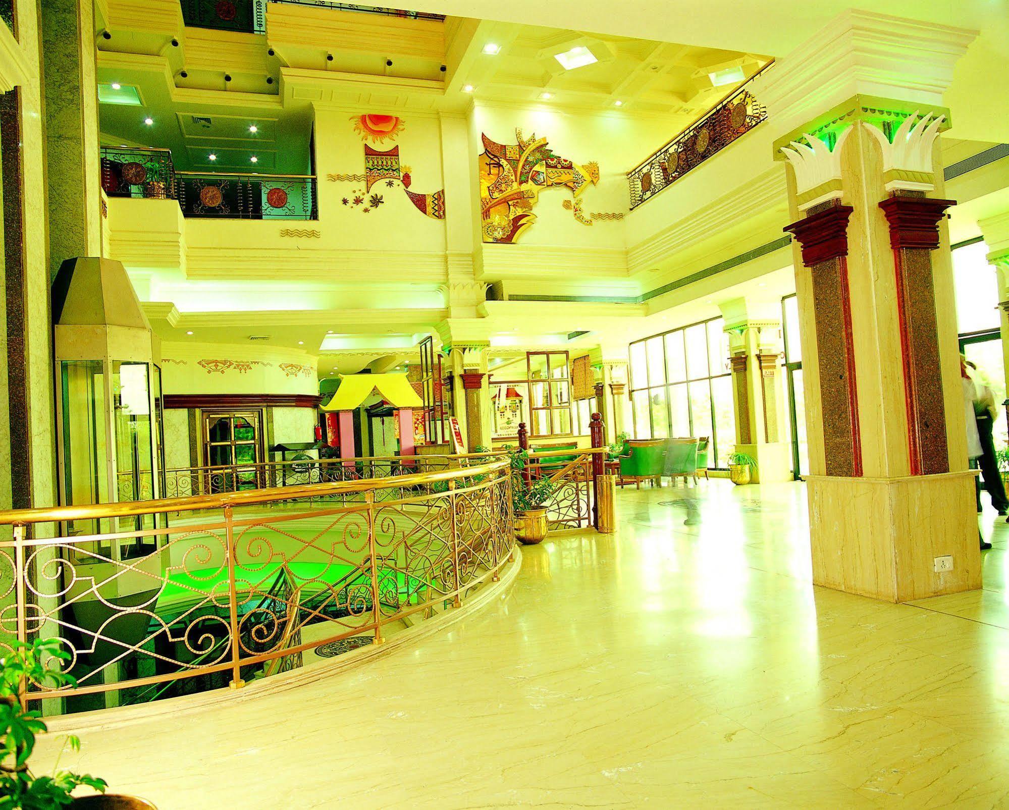 Kc Cross Road Hotel Panchkula Exterior foto